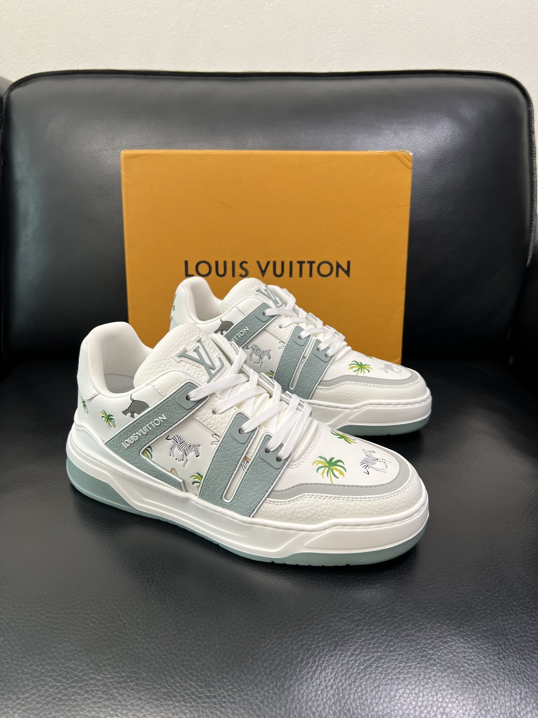 LV